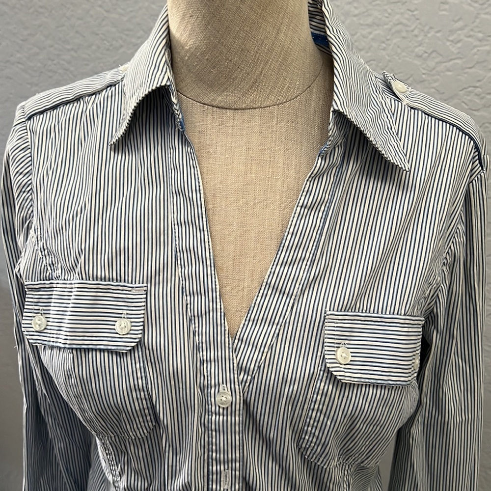 Xpress long sleeve button down shirt, size medium, color, white, blue, and black